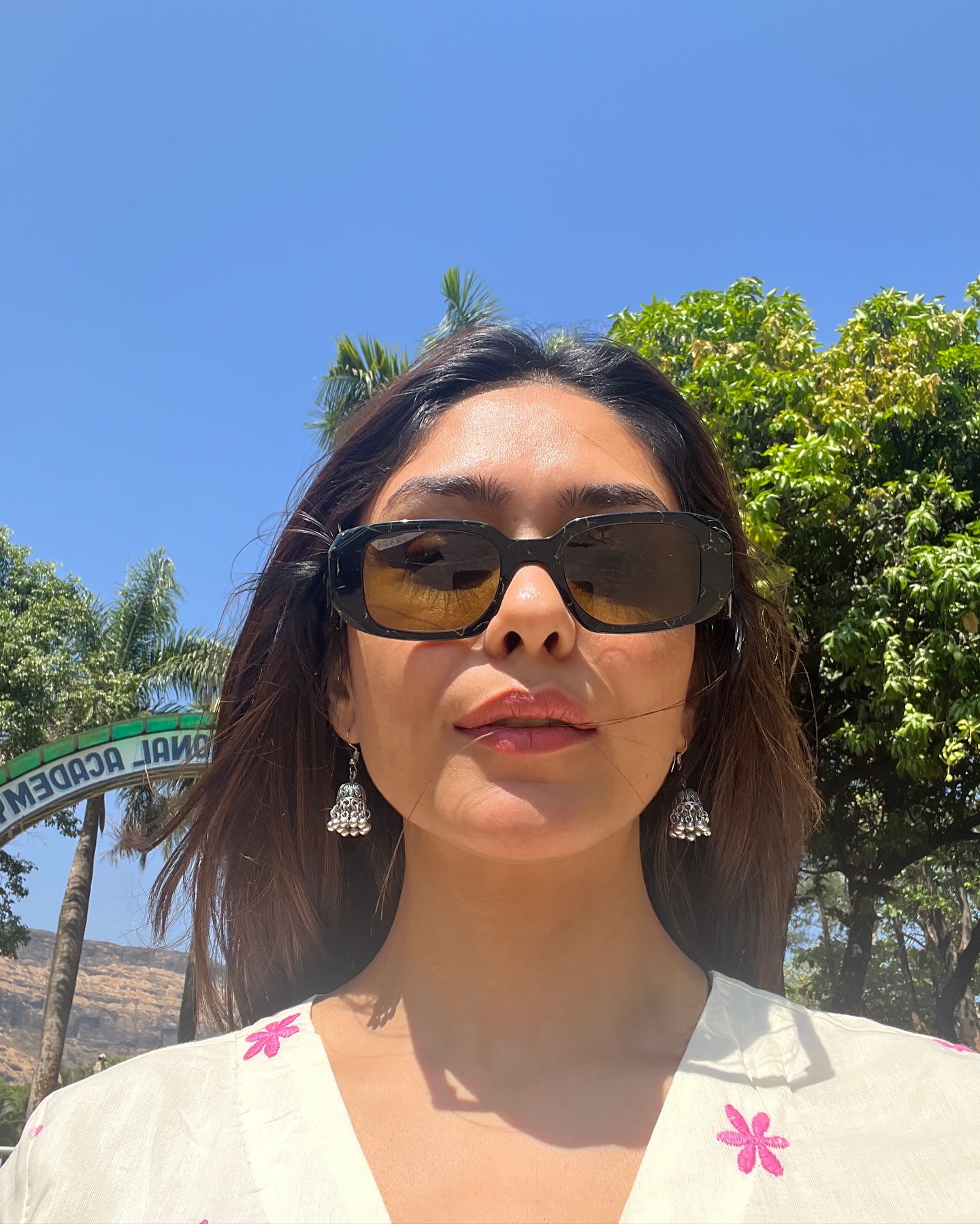 GnXpLCmbsAAL_j2?format=jpg&name=large