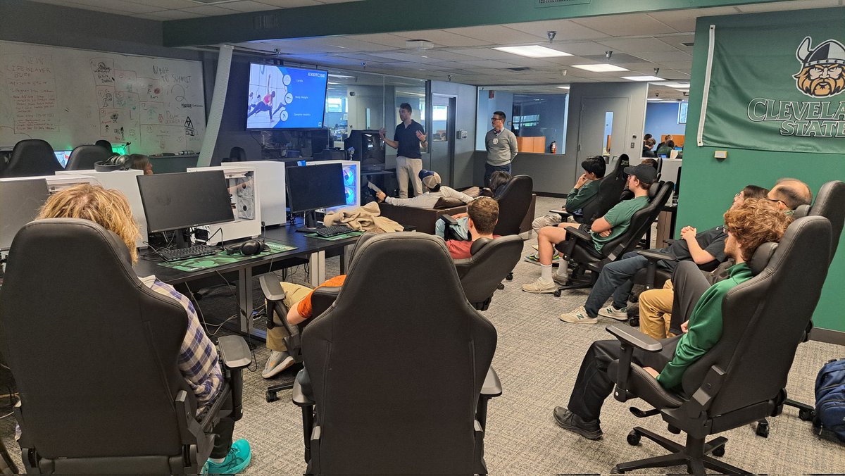 🩺🕹️CC Esports had an incredible visit to <a href="/CSUVikes_GG/">Cleveland State Esports</a> last week! The team dove into fascinating discussions about sharpening focus and optimizing cognitive performance. 

📣📣Special shoutout to @JayCruicks_ATC , who carried the team with his insights and expertise.