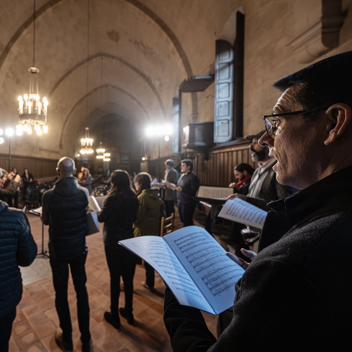 Cor Cambra Palau (@corcambrapalau) on Twitter photo Aquest dissabte vam interpretar 'Canto la lluita... i l'amor' al <a href="/MPedralbesBCN/">Monestir de Pedralbes | Barcelona</a>, en el marc de Ciutat de Clàssica 2025, un festival de <a href="/BObertura/">Barcelona Obertura</a>🎶
La nova producció d'enguany del cor amb la qual homenatgem Joan Salvat-Papasseit en el centenari de la seva mort
📸May Zircus Aquest dissabte vam interpretar 'Canto la lluita... i l'amor' al <a href="/MPedralbesBCN/">Monestir de Pedralbes | Barcelona</a>, en el marc de Ciutat de Clàssica 2025, un festival de <a href="/BObertura/">Barcelona Obertura</a>🎶
La nova producció d'enguany del cor amb la qual homenatgem Joan Salvat-Papasseit en el centenari de la seva mort
📸May Zircus