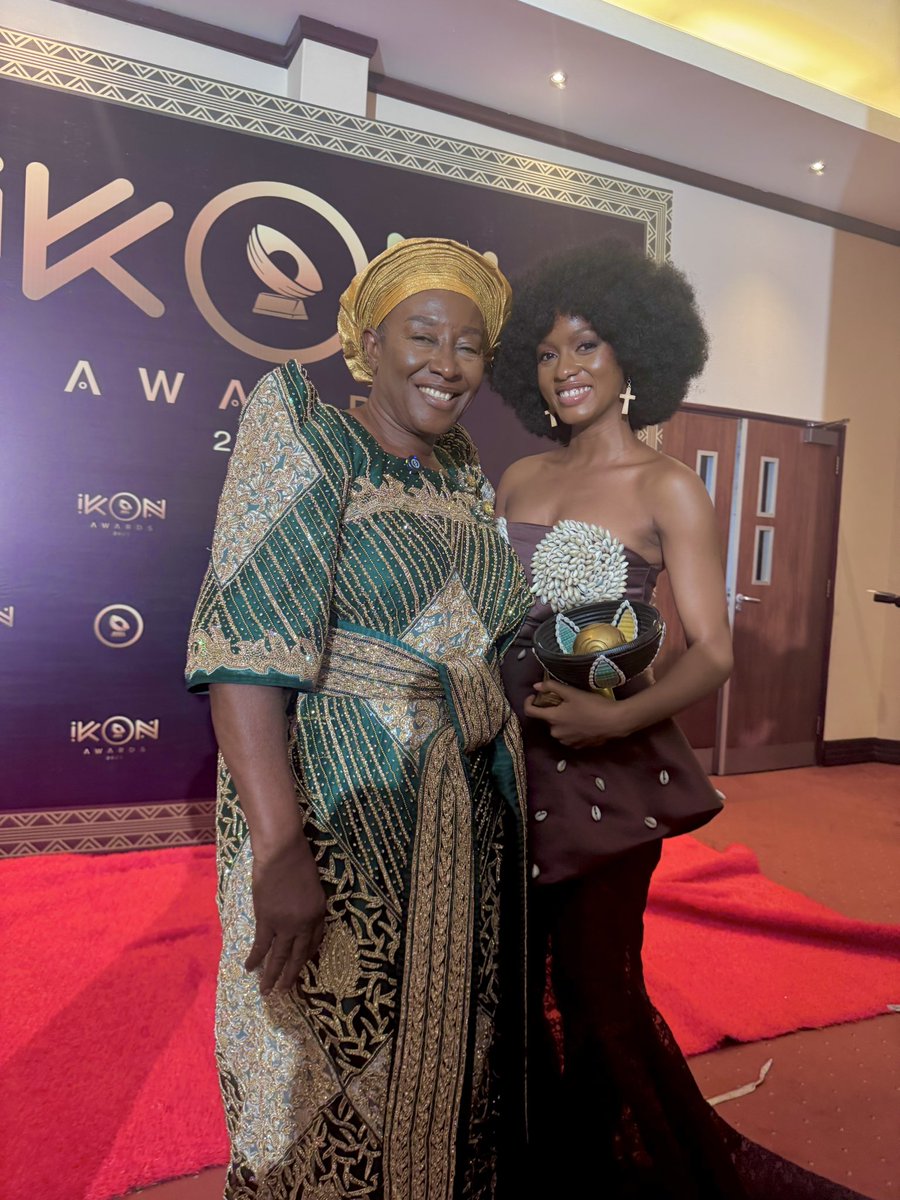 Nampanga Pelly Peninah (@nampangap) on Twitter photo Last Friday I was honored to be presented an award by the lengendary Nigerian actress <a href="/PatienceOzokwo/">Patience Ozokwo</a>. I’m still in disbelief. This little girl from matugga is so proud. Meeting and interacting with her brought back childhold memories. I will forever be grateful to <a href="/ikonawards/">iKon Awards: Film And Television</a> Last Friday I was honored to be presented an award by the lengendary Nigerian actress <a href="/PatienceOzokwo/">Patience Ozokwo</a>. I’m still in disbelief. This little girl from matugga is so proud. Meeting and interacting with her brought back childhold memories. I will forever be grateful to <a href="/ikonawards/">iKon Awards: Film And Television</a>