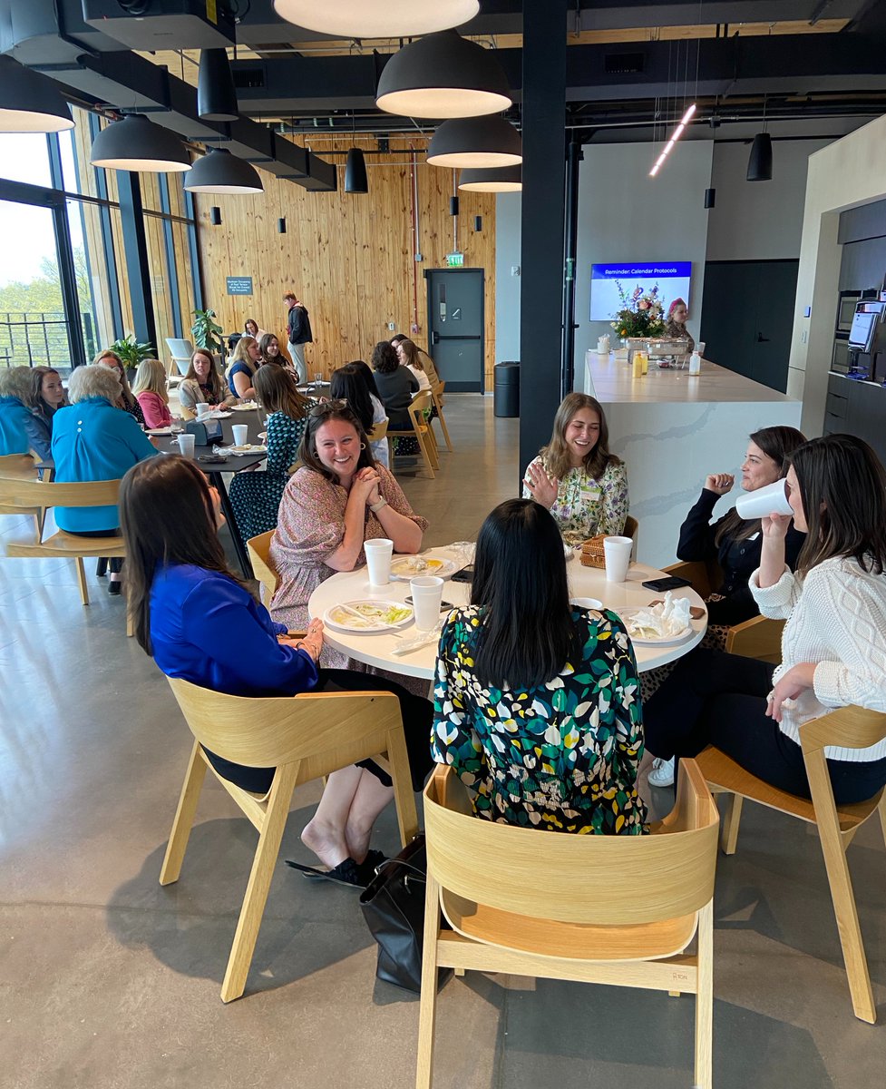 RobinsonGraySC's tweet image. In honor of #WomensHistoryMonth, RG’s Women Lawyers Group welcomed students from @UofSCLaw's Women in Law Group for lunch at our office. 

We enjoyed getting to know these bright young women, and appreciate them stopping by last week!