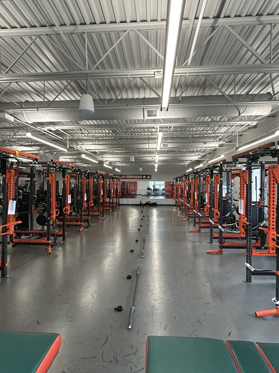 coachwts's tweet image. Calm before the Storm!  Excited to see who #Consistently put in the work…MAX DAY!
#Horsepower #PlayerDevelopment @coachnatemcpeek @CoachJeffPoe @FDouglassFB @Sorinex @NHSSCAKY