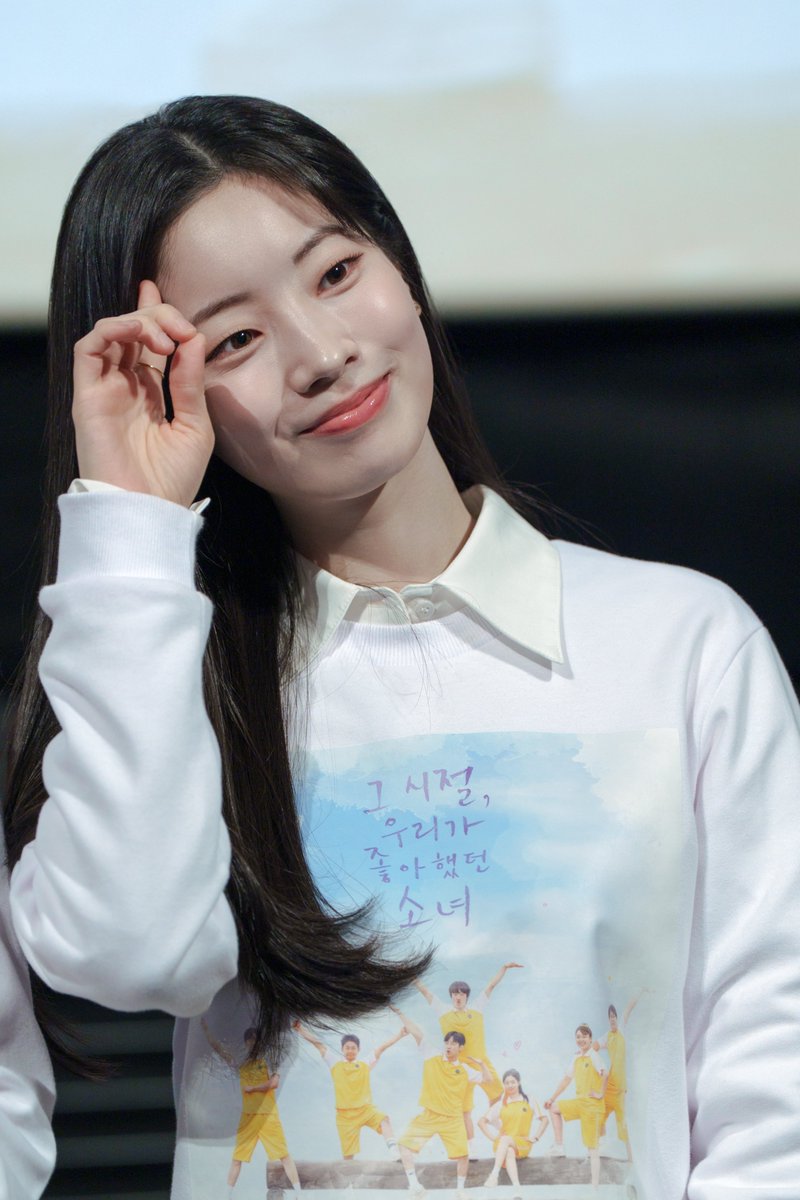 twicerunner's tweet image. 250226 트와이스 다현
"그시절, 우리가 좋아했던 소녀" 무대인사
#트와이스 #다현 #TWICE #DAHYUN
#그시절우리가좋아했던소녀
#YouAretheAppleofMyEye