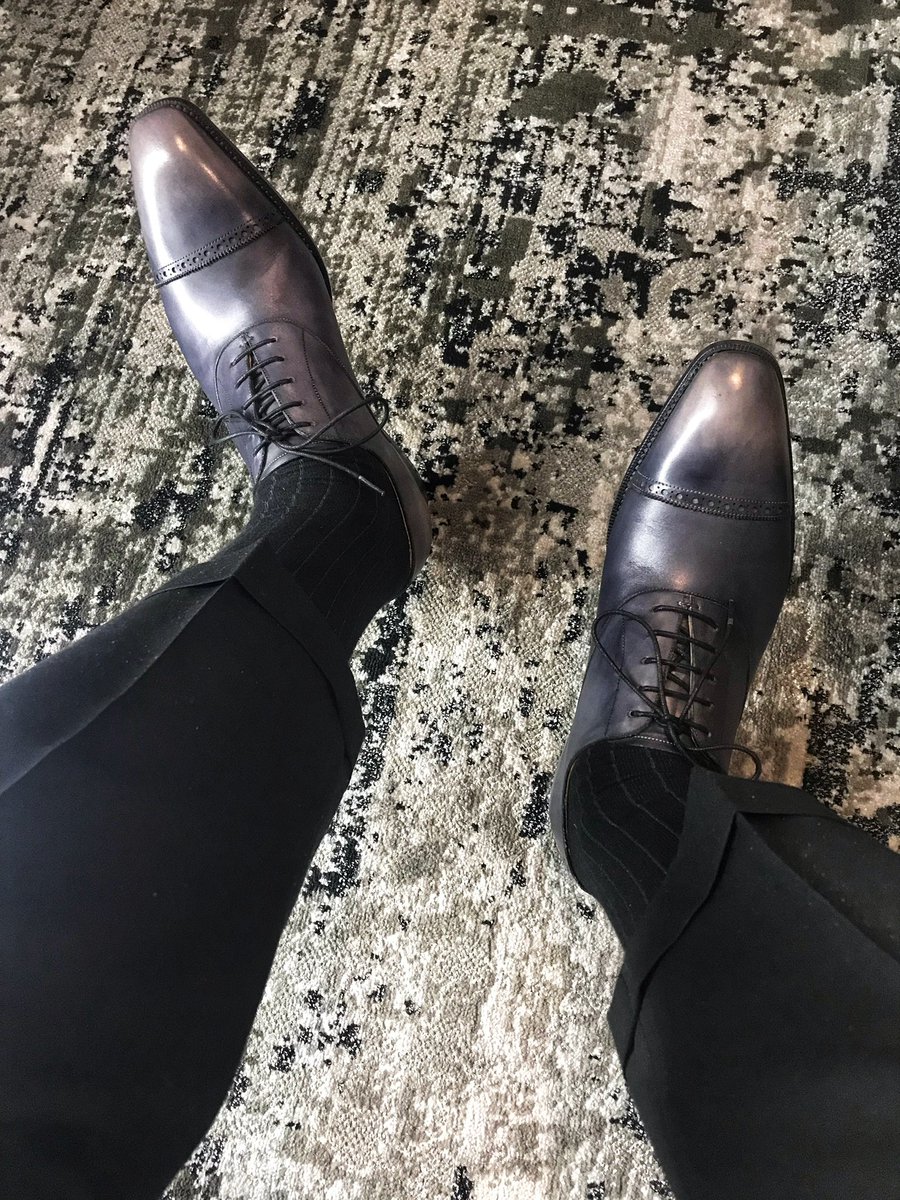 出几双闲置，码数42.5-43，有想收藏单的狗子带照私