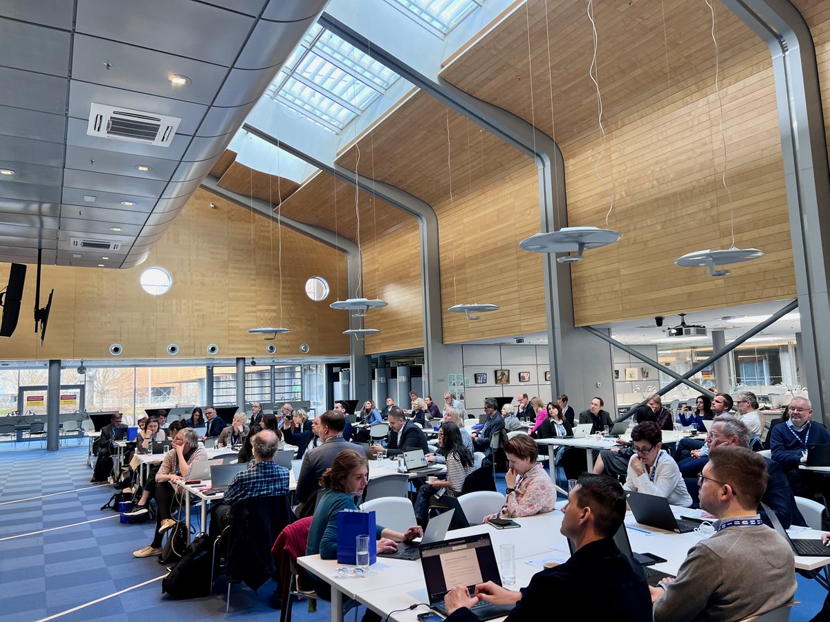 🟦 The "Future of ESFRI in a New ERA" kicks off today at Masaryk University Campus Library in #Brno.

Delegates from across Europe gather to shape ESFRI’s strategic role and strengthen the long-term sustainability of #ResearchInfrastructures.

#ESFRI #Future
