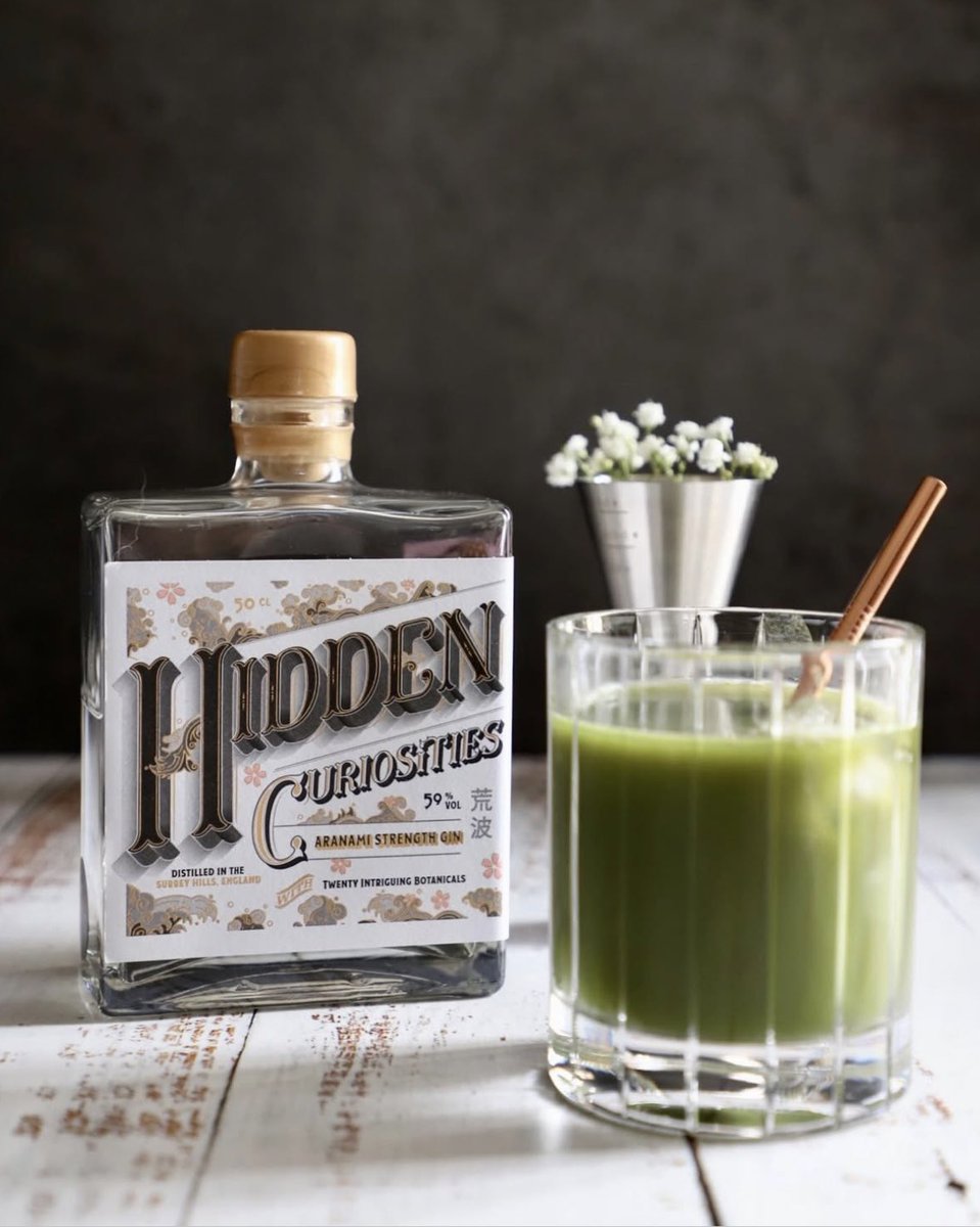 Matcha Mondays🍸🍵 🌸

Beautiful shot of our Aranami Strength from Susanne and her husband in Germany. They mixed Aranami Strength with perfectly prepared Japanese matcha for a complex, earthy, yet smooth cocktail. 

#matcha #gin #japanese #surrey #navystrength
