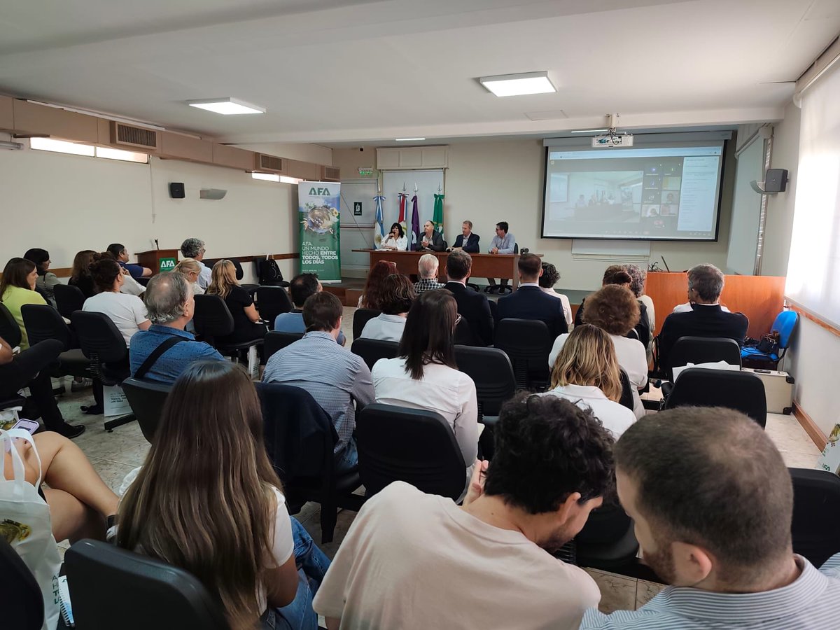 Llevamos adelante un taller de formación dirigencial como parte de la Agenda🇦🇷 del #2025AñoCoop

¡Muchas gracias a todas las organizaciones que participaron!