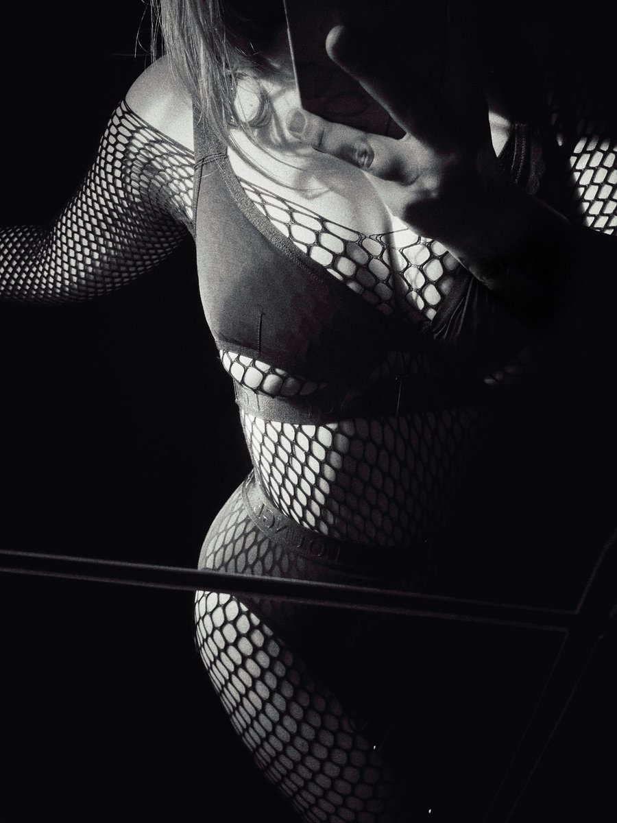 ℰncorps tweet media