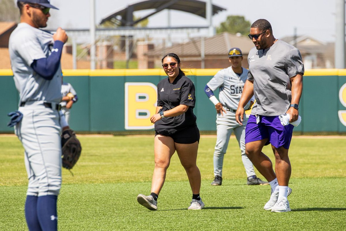 PVAMUPanthers's tweet photo. Behind every game, every win, and every comeback—our athletic trainers keep us going. 🏆💪 Big shoutout to our PVAMU Athletic Trainers on the last day of #NationalAthleticTrainingMonth! We appreciate everything you do! 💜
#ThankATrainer | #PVPanthers | #SportsMedicine https://t.co/6BO9vMikoD