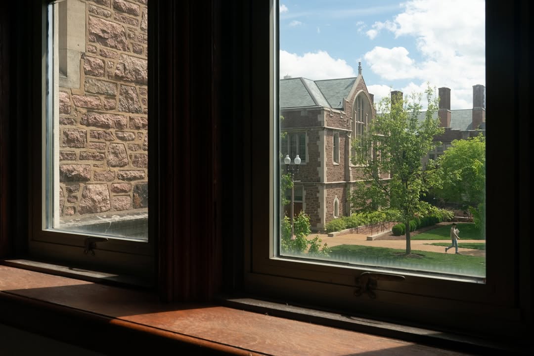 WashU (@washu) on Twitter photo “Most of the buildings are Gothic-inspired structures. Plus, several of them are listed on the National Register of Historic Places.”
Picture-perfect in every season, and recognized by <a href="/CNTraveler/">Condé Nast Traveler</a> as one of the Most Beautiful College Campuses in the U.S. bit.ly/444rTyw “Most of the buildings are Gothic-inspired structures. Plus, several of them are listed on the National Register of Historic Places.”
Picture-perfect in every season, and recognized by <a href="/CNTraveler/">Condé Nast Traveler</a> as one of the Most Beautiful College Campuses in the U.S. bit.ly/444rTyw