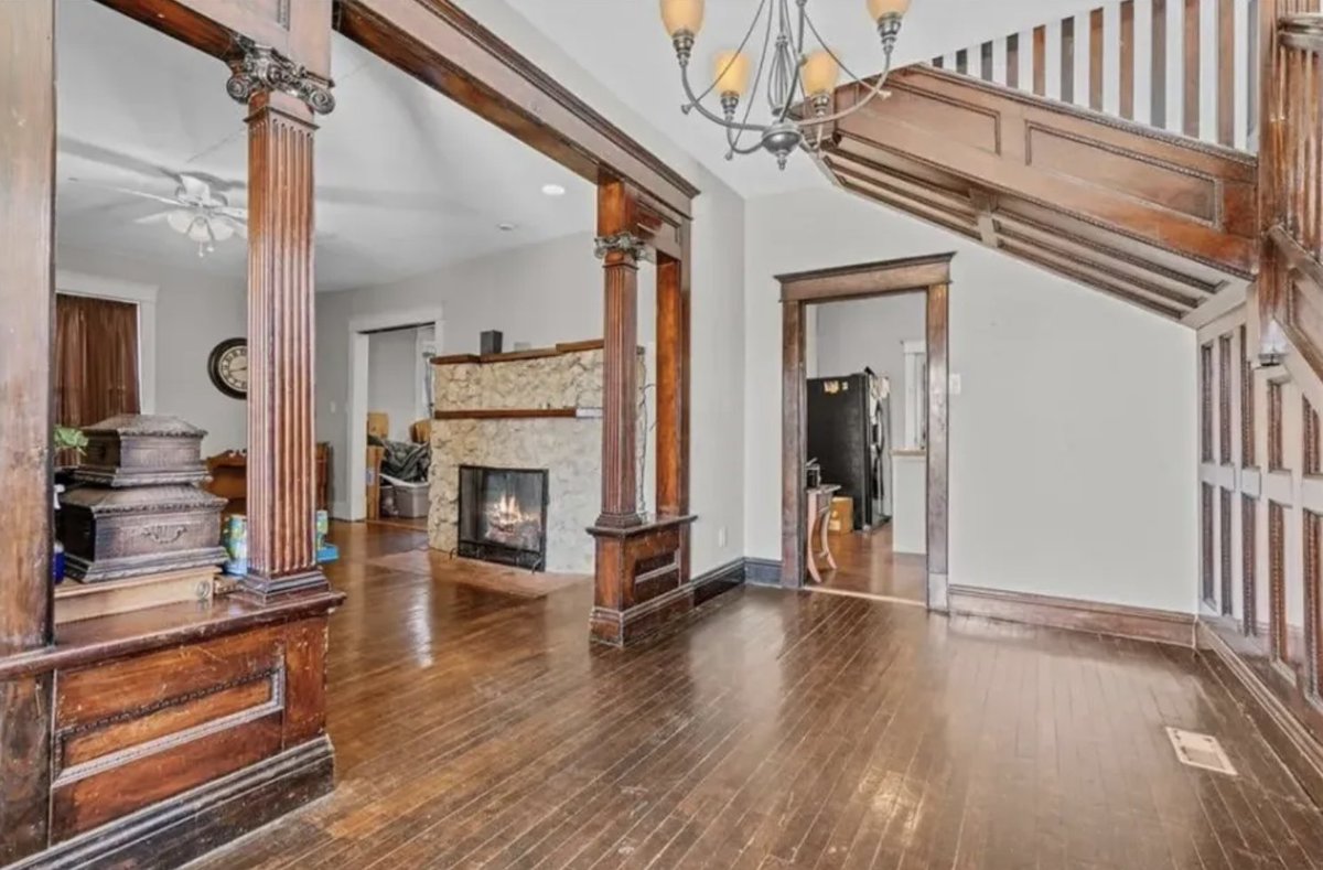 oldhouseunder50's tweet image. oldhousesunder50k.com/c-1907-missour…
#Missouri #rockhouse with hardwood floors, unpainted woodwork, stunning staircase. $149,900.