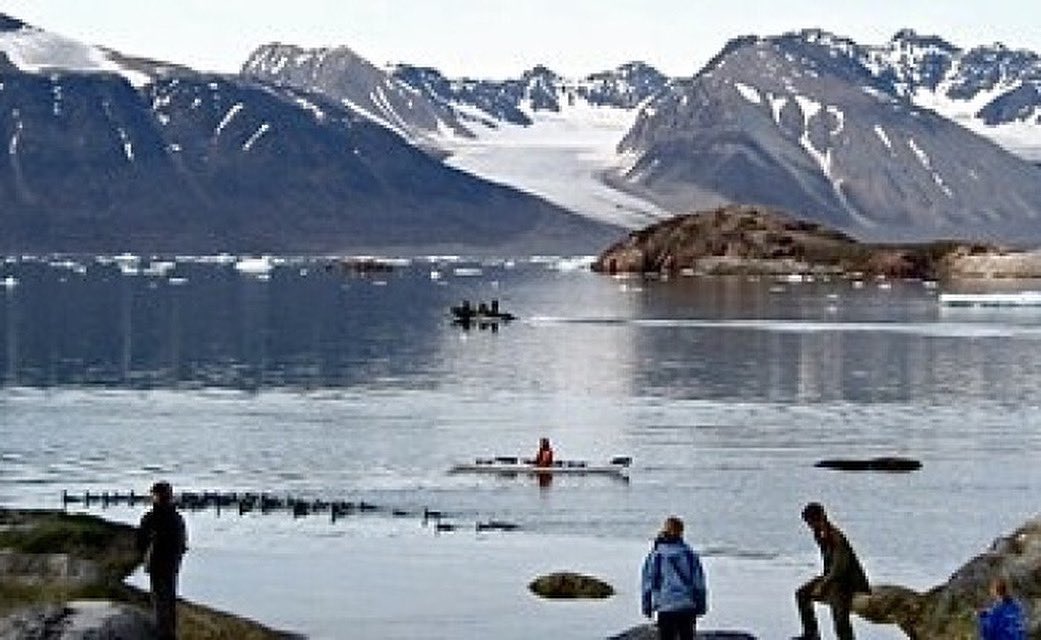 #Lezing in de <a href="/stadkamer/">Stadkamer</a> 
Wo 2 april 2025 20:00 uur 

Maarten Loonen, werkzaam aan het Arctisch Centrum van de Rijsuniversiteit Groningen doet al sinds 1990 onderzoek aan brandganzen op Spitsbergen.
De urgentie van de lezing is groot.

Lees meer: zwolle.knnv.nl/agenda/maarten…
#zwolle