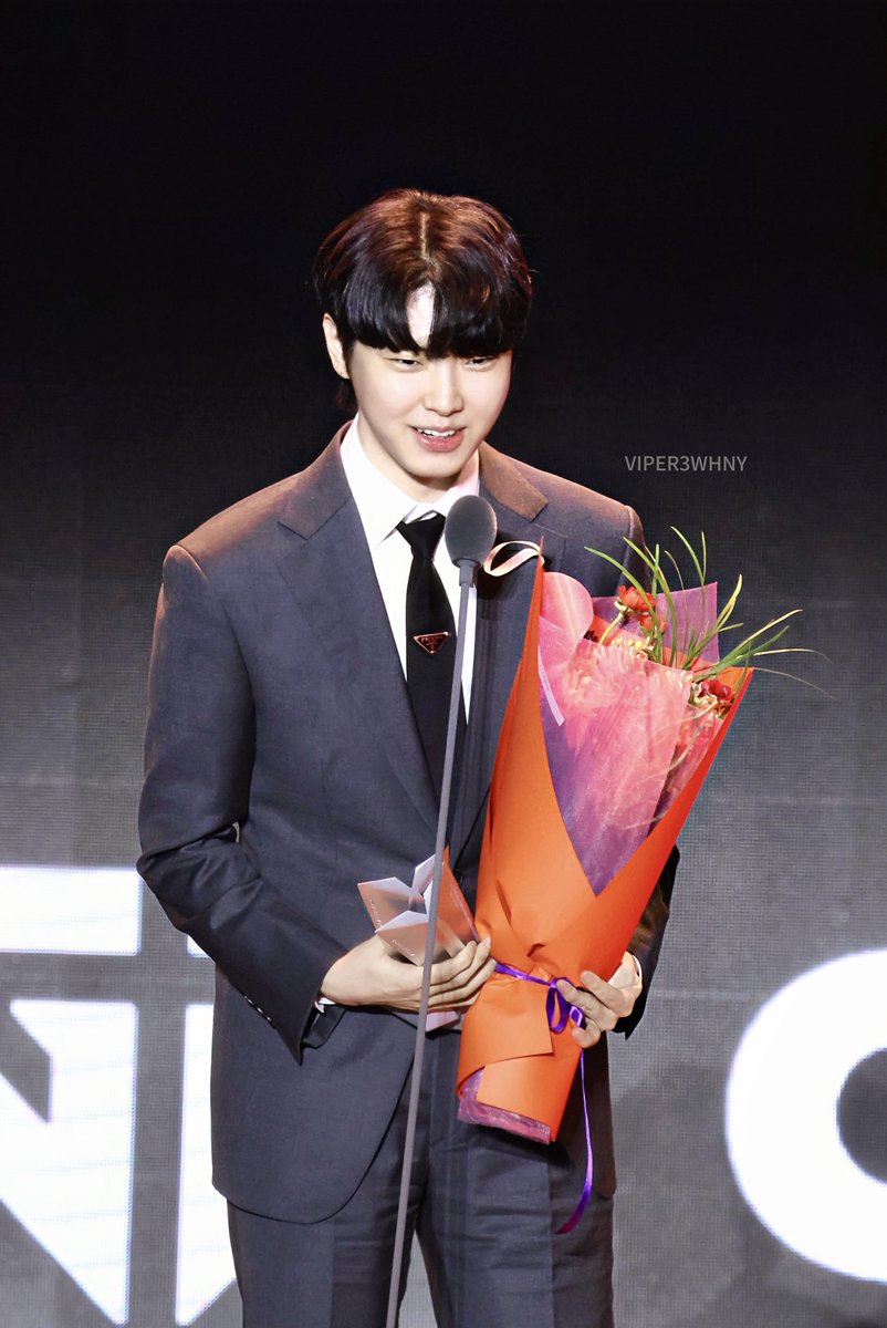 Viper3왜 이러냐고 tweet media