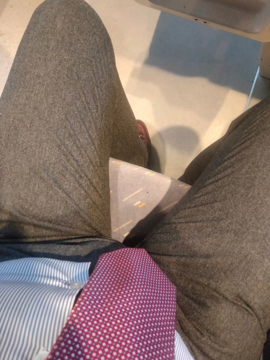 CharlesGor1909's tweet photo. Ready to play ? #suitandtiefetish #suitripping #flanneltrouserstorn https://t.co/l3mKAnUlm9