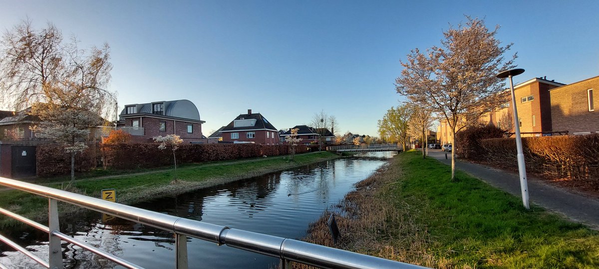 Günlük düṣünce: Özel anları beklemeyin, sıradan anları özel kılın.🚶‍♂️🚶‍♀️🫶📸 #günbatımı 🇳🇱🌞