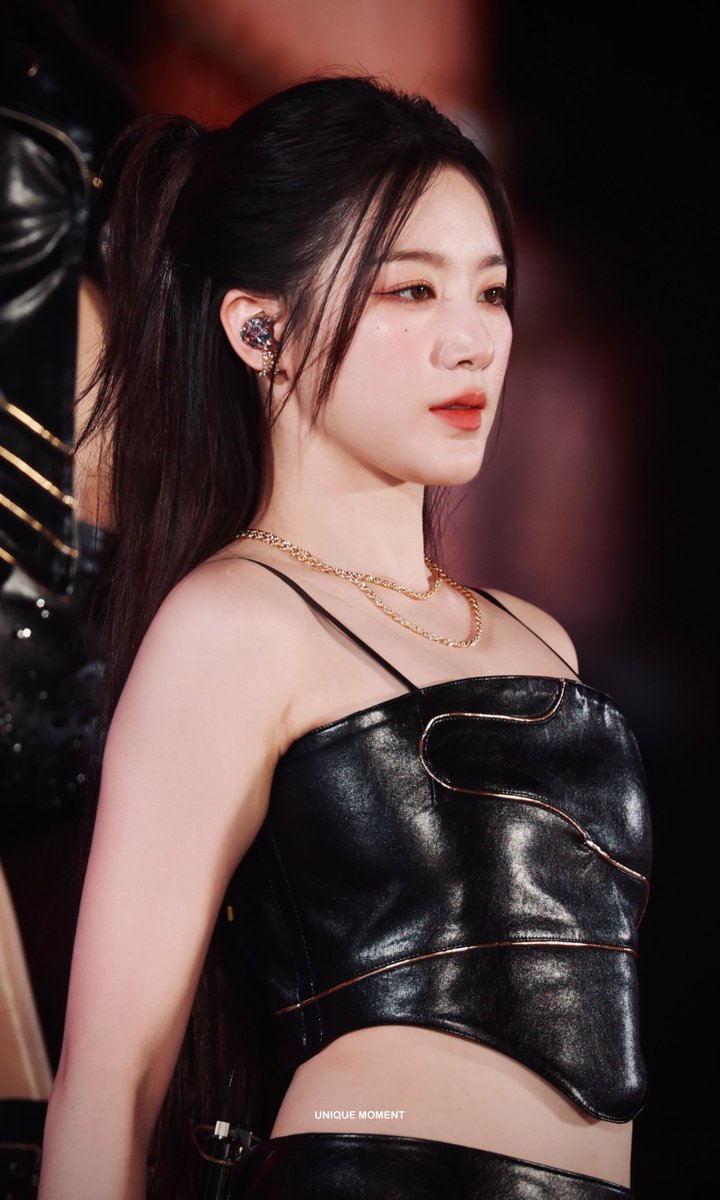UniqueMoment_'s tweet image. #AprilFoolsDay #만우절 #葉舒華 #YEHSHUHUA #舒華 #슈화 #GIDLE #여자아이들