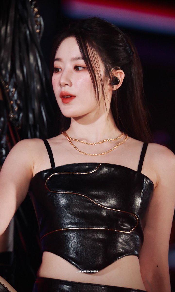 UniqueMoment_'s tweet image. #AprilFoolsDay #만우절 #葉舒華 #YEHSHUHUA #舒華 #슈화 #GIDLE #여자아이들