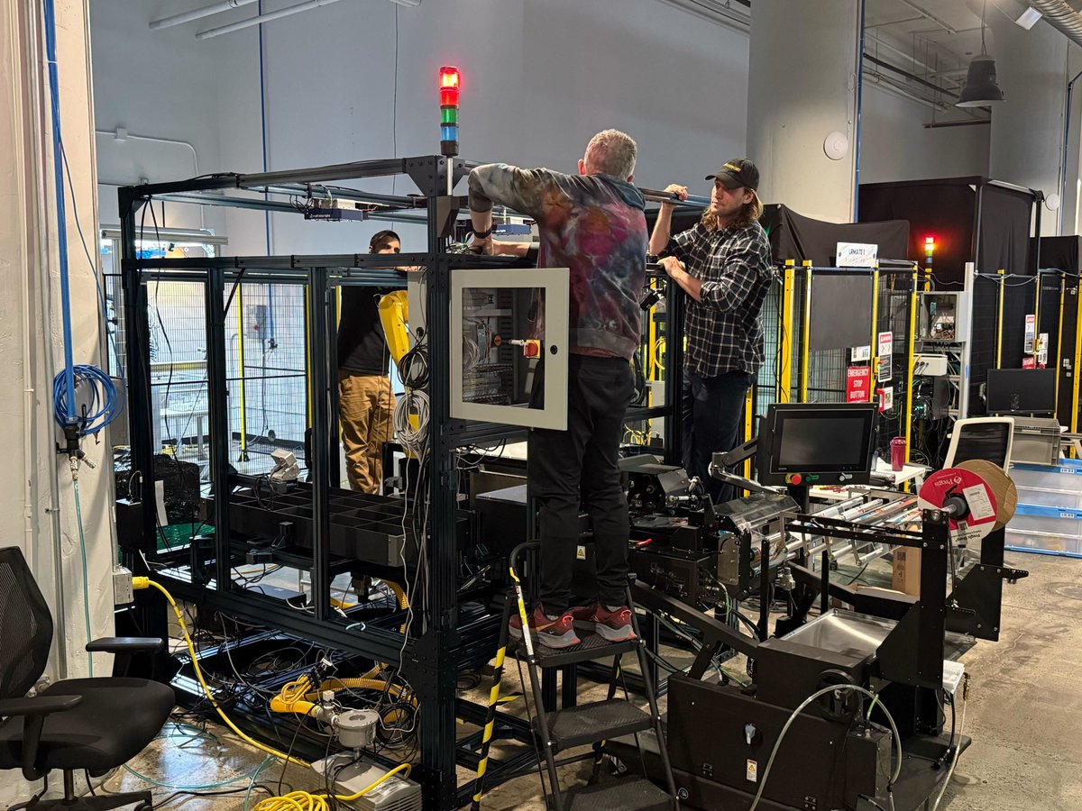 We may have been quiet on X, but we haven’t stopped moving automation forward.

Now it’s time to bring the conversation back here.

Follow OSARO for the latest in robotics, AI, and fulfillment tech.