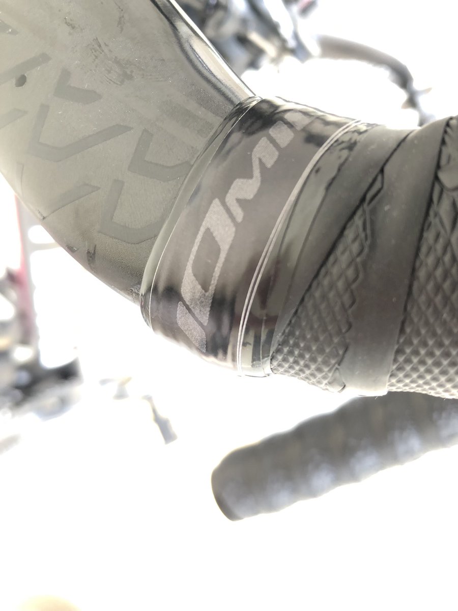 hatsunemiku1032's tweet image. IOmicのバーテープ良いぞ！グリップ力凄すぎて素手で握ってると手の皮剥ぎ取られそうくらいだわ笑 しかも裏目に両面テープが無いから巻き直しもできて素晴らしいのでみんなに是非使って欲しいわ
#IOmic