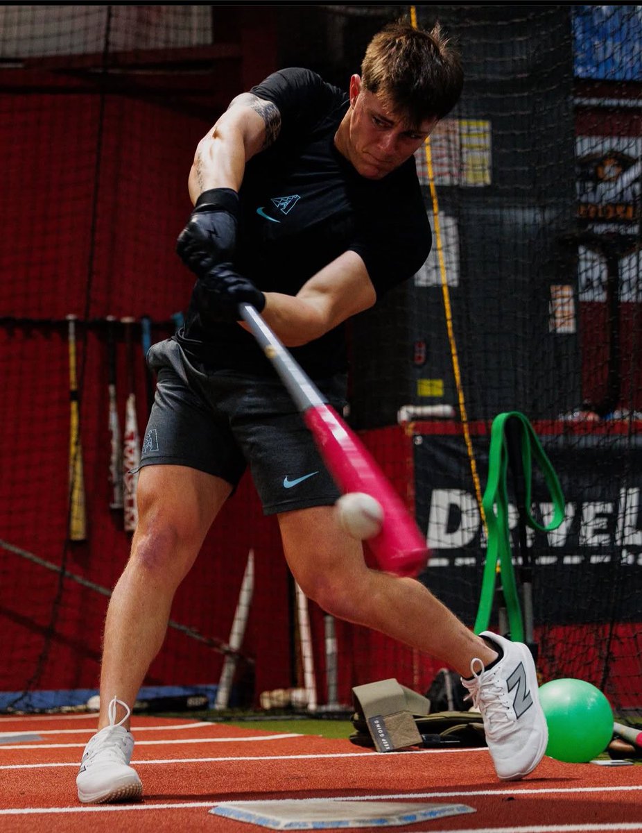The #1 separator I see with High Schoolers?

Weekly reminder after training HS players this weekend..

Size. Strength. Explosiveness.

It’s not just skill — it’s physicality.

Eat more. Out-eat your high metabolism.
(Yes, I used that excuse too.)