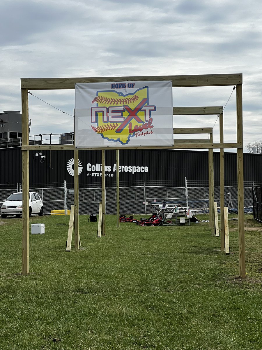 NXTLVLFP2013's tweet photo. Starting to feel like home! Outdoor cage almost completed! 🥎 💪!! https://t.co/kVqa4VzA1u