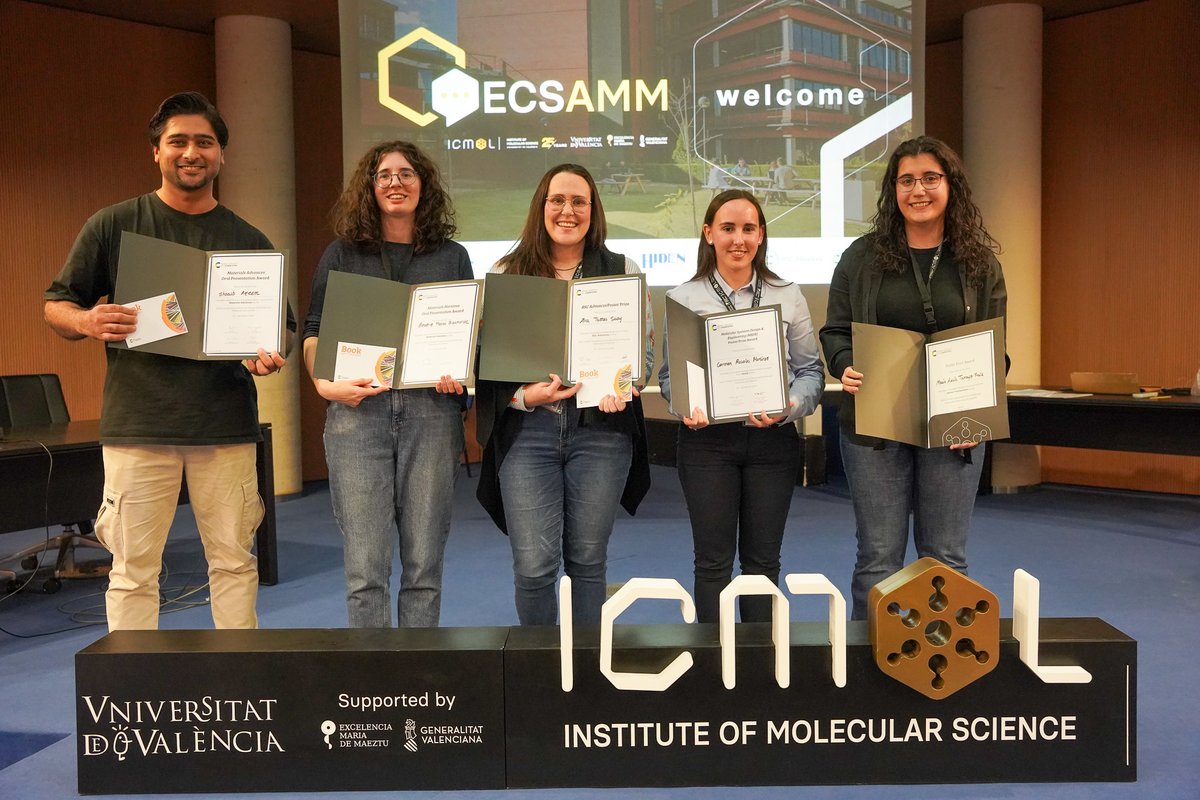 🏆 Congratulations to the winners of the ECSAMM Awards at the 1st Early Career Symposium on Advanced Molecular Materials (ECSAMM).

👏 We were proud to recognize the outstanding work of our early-career researchers with 3 awards for Best Posters (Maria Lucía Tamayo Fraile, Carmen