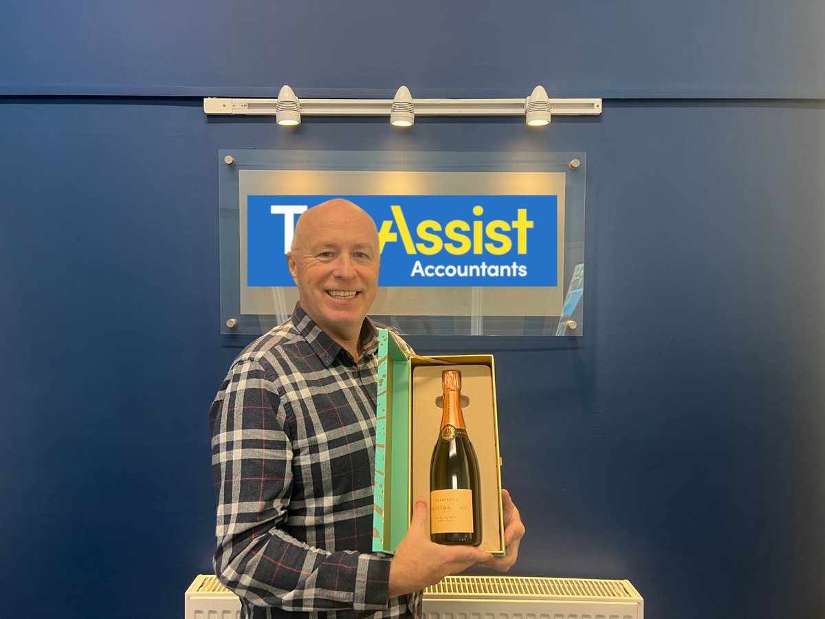 Celebrating 20 Years! 🎉 Congratulations to Roger Bowen from Llanelli on his 20th anniversary with TaxAssist Accountants ! 🥳

"I’ve enjoyed every moment!" says Roger, who, alongside his fantastic team, supports over 750 clients from his shop-based practice.
#LlanelliBusiness