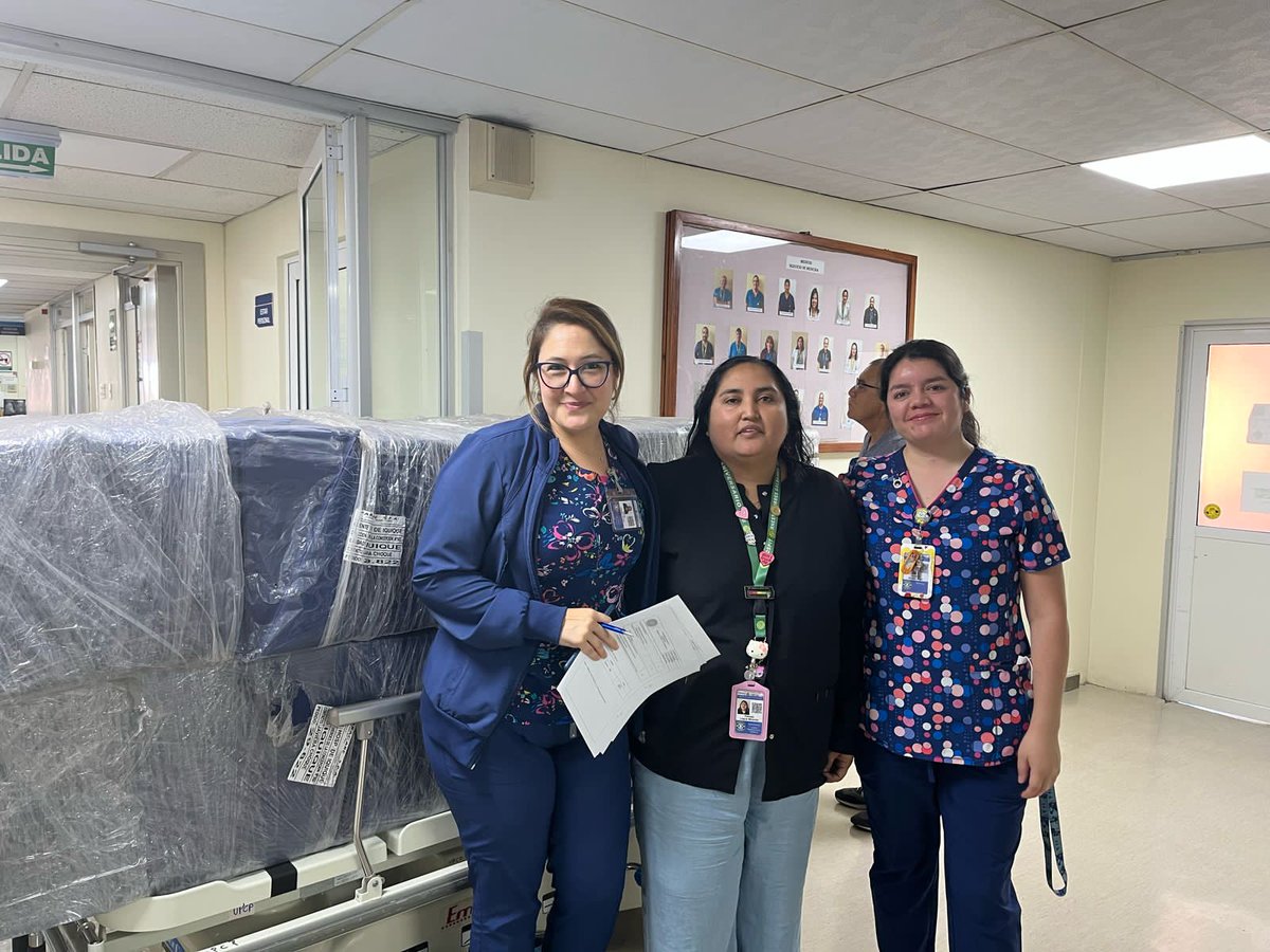 #BPSO  <a href="/Hospitaliquique/">Hospital de Iquique</a>  recomendación Guía de Valoración y prevención de Lesiones por presión,es el uso de cuñas para  cambios posturales. Es por esto que el servicio de Medicina recibe sus cuñas, siendo capacitados en su buen uso.<a href="/DorisGrinspun/">Dr. Doris Grinspun 🇨🇦 RN, PhD, FAAN, O.ONT</a> <a href="/TiarePavez/">Tiare Pavez Hurtado</a>