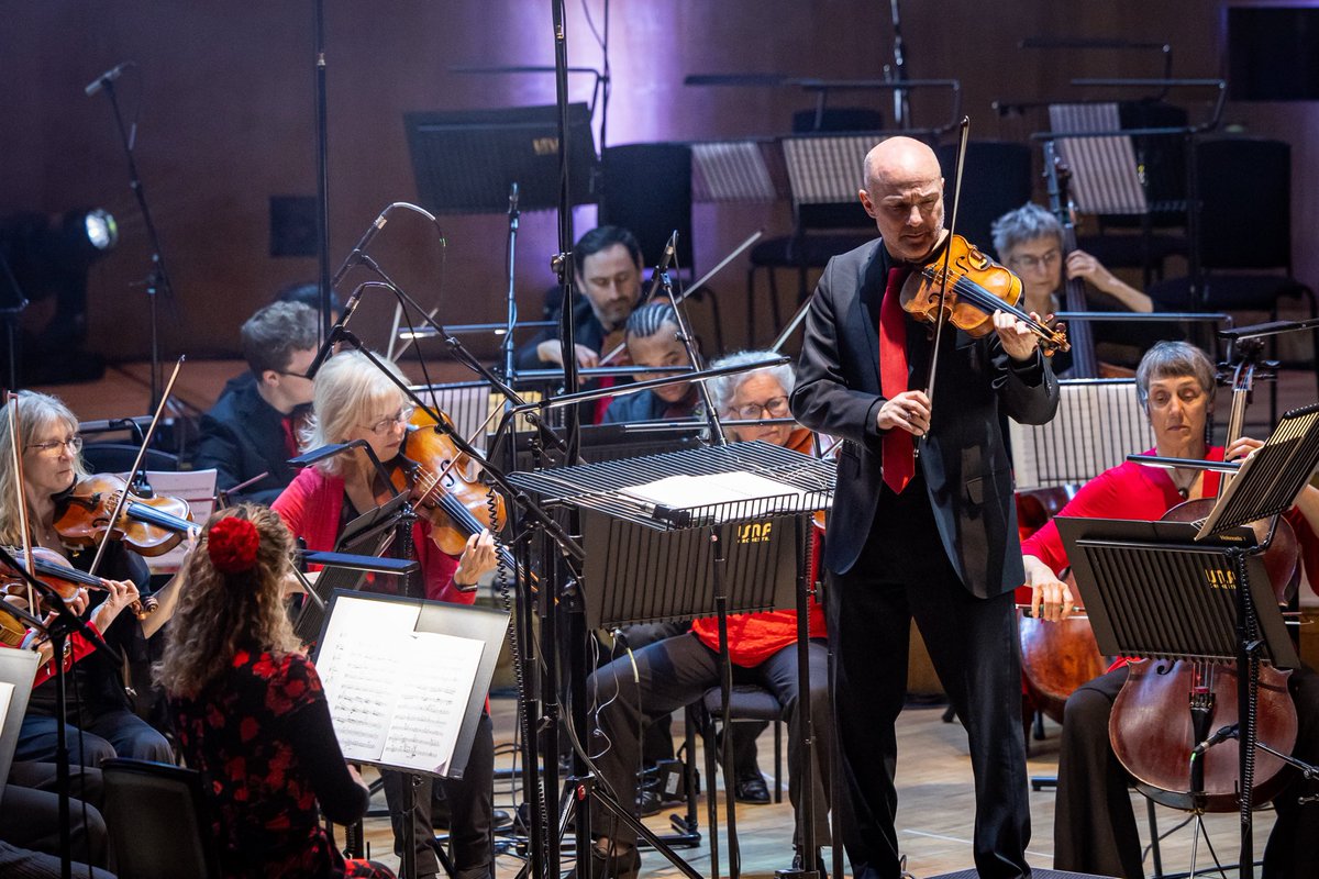 London Mozart Players (@mozartplayers) on Twitter photo Let’s take a moment for our leaders, Ruth Rogers and Simon Blendis ✨
Not only did they deliver brand new commissions at Changing Seasons, but their dynamic solo performances of Vivaldi’s original, The Four Seasons, had us blown away ⚡️
📷: <a href="/mdgascoigne/">Marc Gascoigne</a> Let’s take a moment for our leaders, Ruth Rogers and Simon Blendis ✨
Not only did they deliver brand new commissions at Changing Seasons, but their dynamic solo performances of Vivaldi’s original, The Four Seasons, had us blown away ⚡️
📷: <a href="/mdgascoigne/">Marc Gascoigne</a>