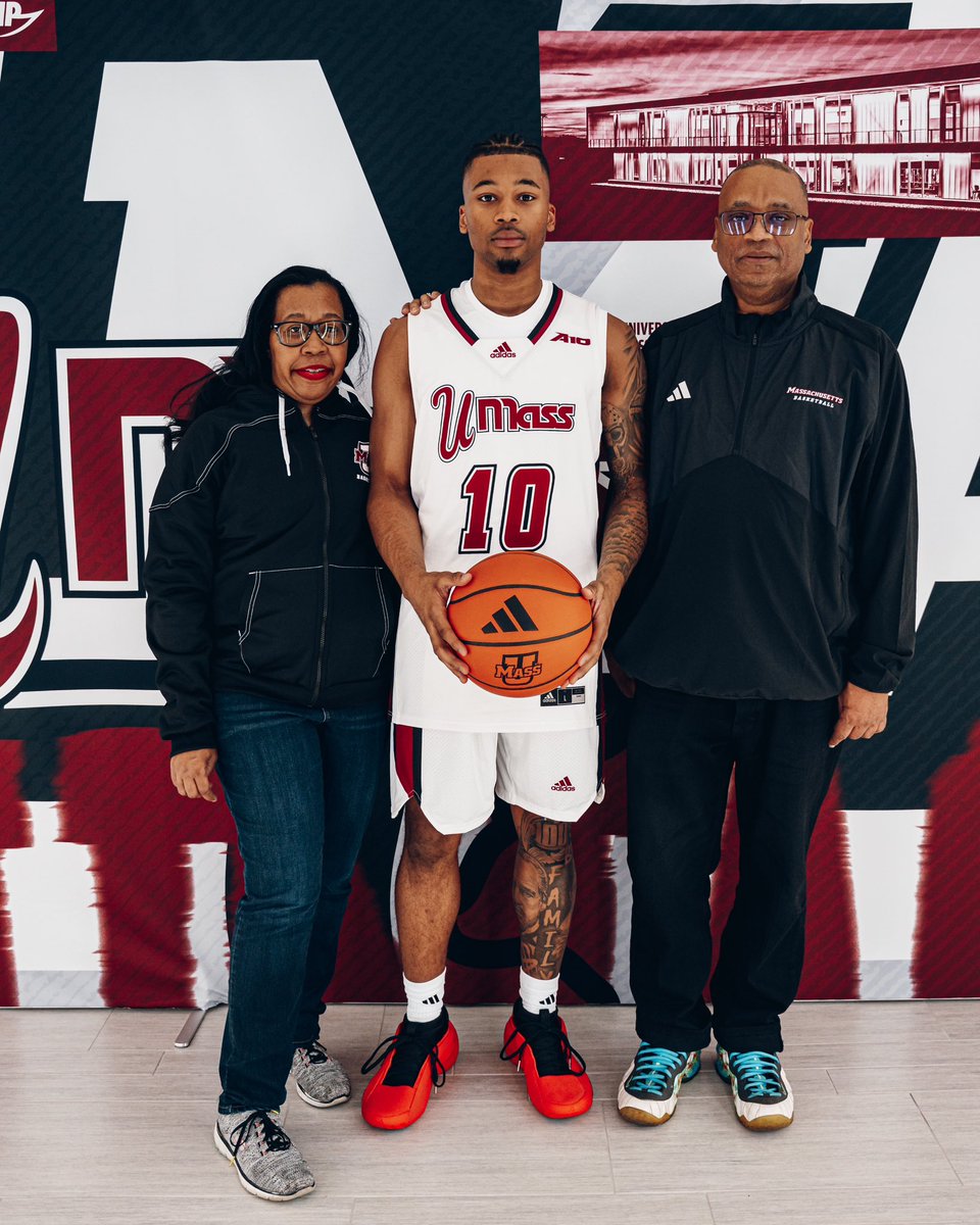 Thank God for the blessings, 100% Committed! UMass Let’s WORK! #MinuteMen🤞🏼