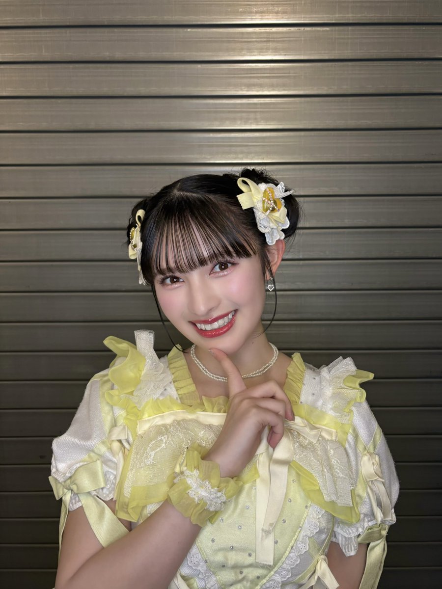 sendenbu_staff's tweet photo. #ときめき超音波 アフターパーティー LIVE最終日！
ありがとうございました💛
最終日はコレサワさんが来てくださいました！
ご一緒に“最上級にかわいいの！‘’をダンス込みで歌わせて頂けてとても嬉しかったです♡
あと、コレサワさん、お衣装を全員のメンカラが入るようにして下さったみたいで...♡きゅんです
ありがとうございました🧡

また👑番組を目指して頑張ります！
おー！

久々にくまさんヘアにしてみた菅田さんでした💛🧸(あき)#超とき宣