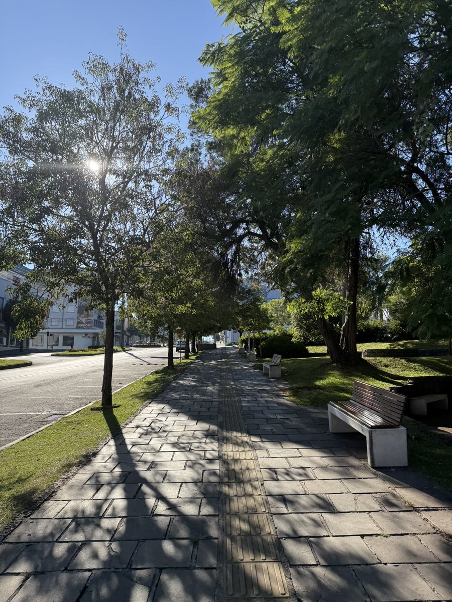 nona_amelia_'s tweet image. A cultura não é só valorizar coisas velhas. É entender hábitos, costumes, crenças e visões de mundo diferentes.  Somente entendendo e participando de outras realidades é possível expandir a nossa capacidade de ver as coisas. 

#cultura #turismo #percepção