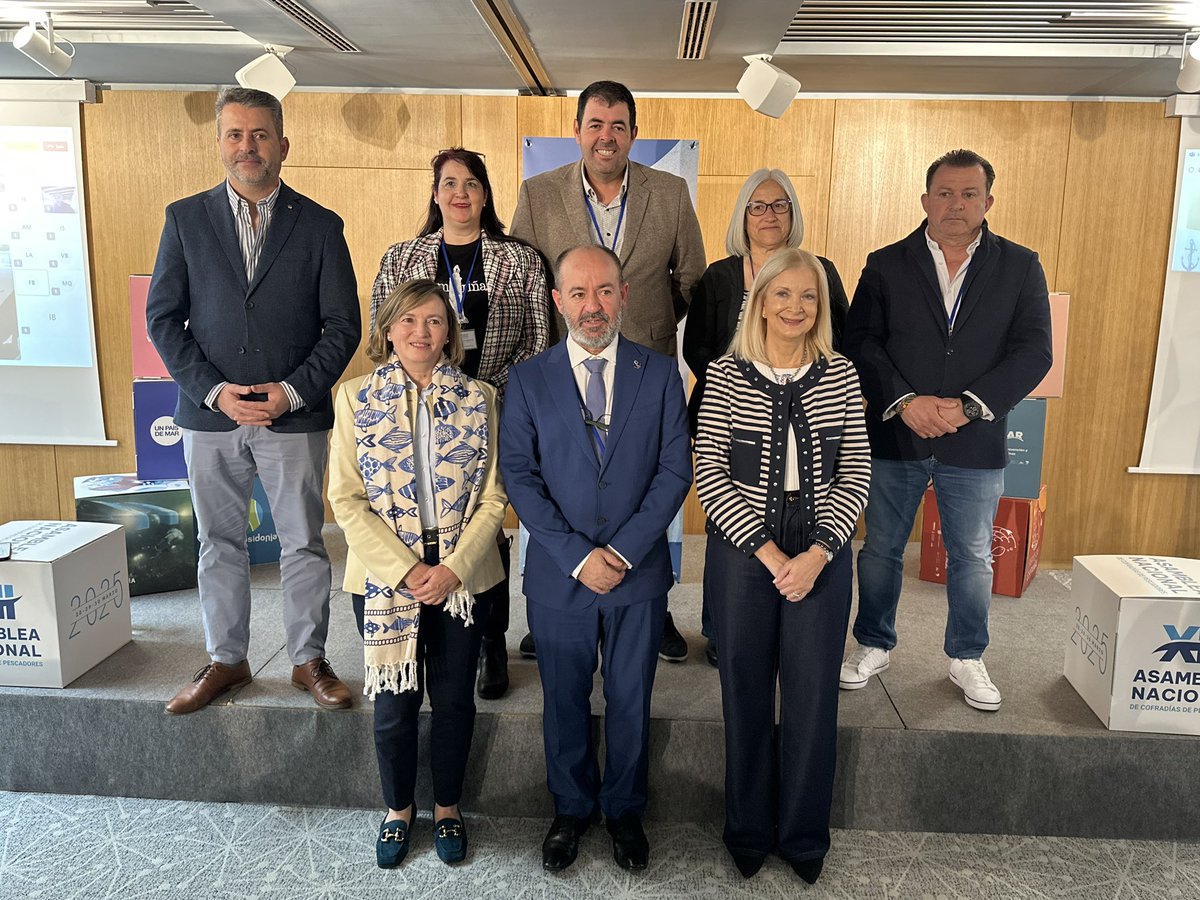 En nuestra XII Asamblea Nacional, José Basilio Otero, ha sido reelegido por unanimidad presidente de la <a href="/FNCP_Pescadores/">Federación Nacional de Cofradías</a>, por lo que renueva su cargo por tercer mandato consecutivo desde que fuera nombrado presidente por primera vez en el año 2017.

facebook.com/share/p/1Gn4Zw…