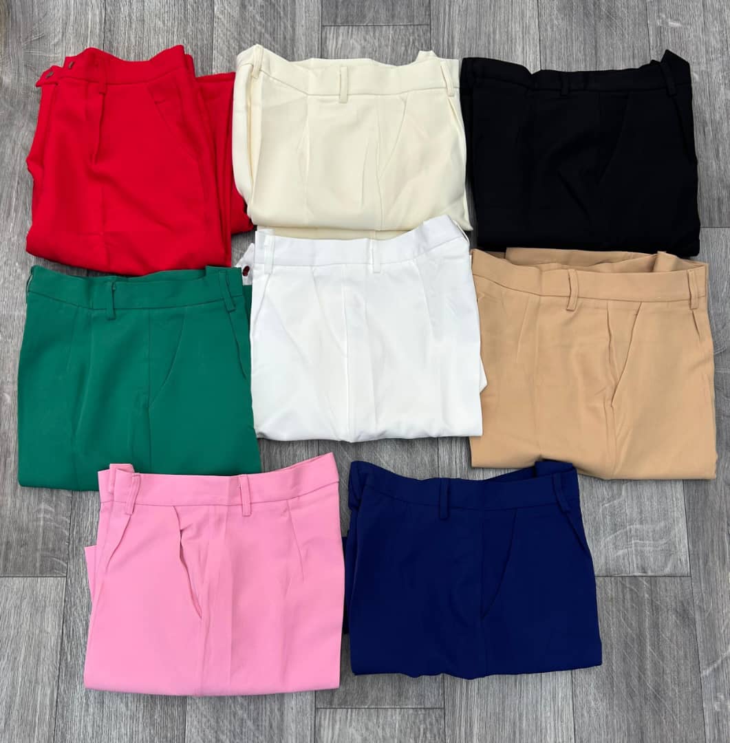Adetotz's tweet photo. Plain trouser
Size: S-XXL 
N26,000 https://t.co/9hnBda2Vur