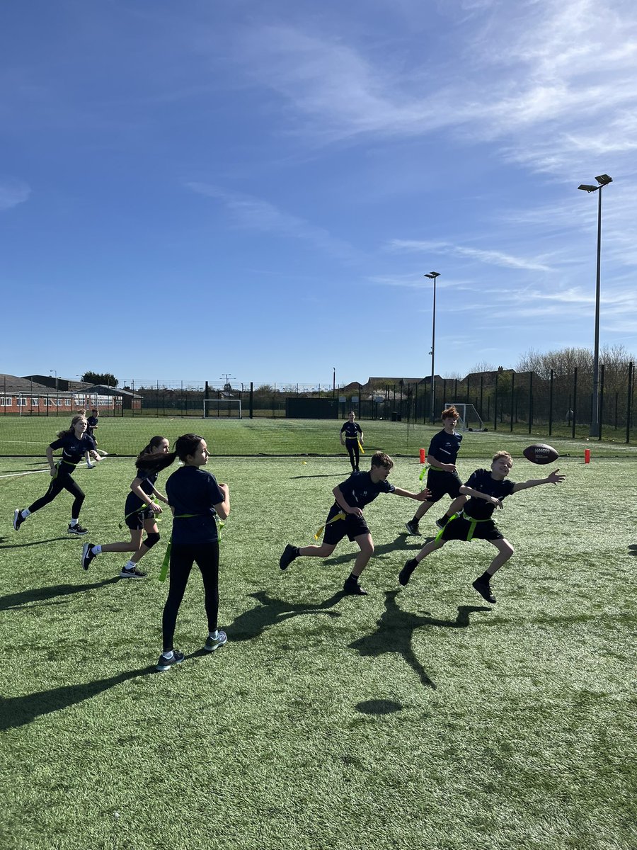 HuntsSSP's tweet image. Another @NFLUKIRE Flag Football Young Leaders Officiating Training complete. ☑️

Well done to the @Ernulf_PEdept Y9 sports leaders who developed their knowledge and understanding of the sport, before transitioning into matches with a focus on refereeing. 🏈👏