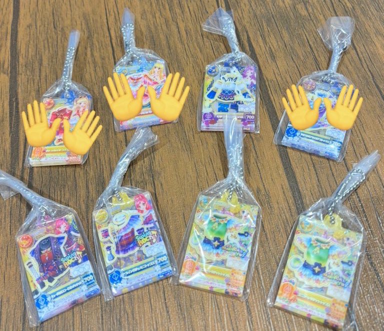 mochiya_sa's tweet photo. アイカツ！ ガチャガチャ キーホルダー 
だれでもアイドル活動アクリルチャーム　交換 

譲 1枚目 2枚目 いちご 蘭 おとめ 美月 セイラ きい

求 3枚目 みくる

郵送希望です。ご気軽にお声掛けください。難しいとは思いますがご検討よろしくお願いいたします。 https://t.co/cPx3YAc28S