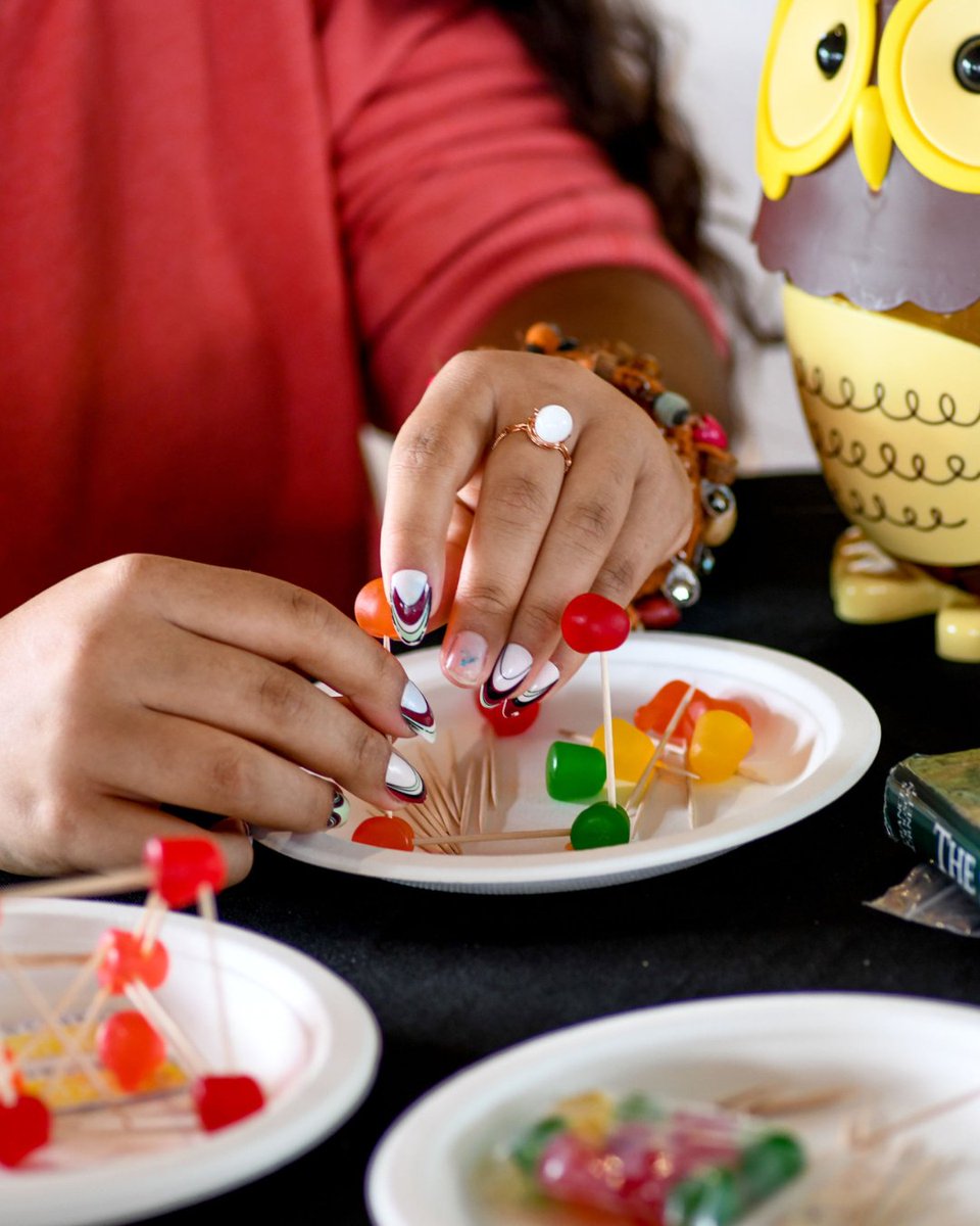 Building bridges and sweetening science! ✨🦷 Watch as creativity and engineering collide with just toothpicks and candy. 🍬
#STEM #SweetScience #BridgetoInnovation