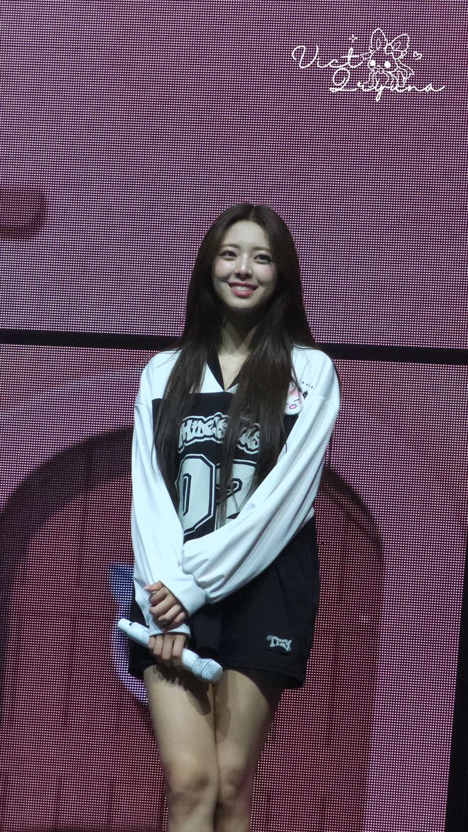 VictQryuna1209's tweet photo. 我心本无泪

#YUNA #ITZY
#유나 #있지 https://t.co/w51Aizk3Gd