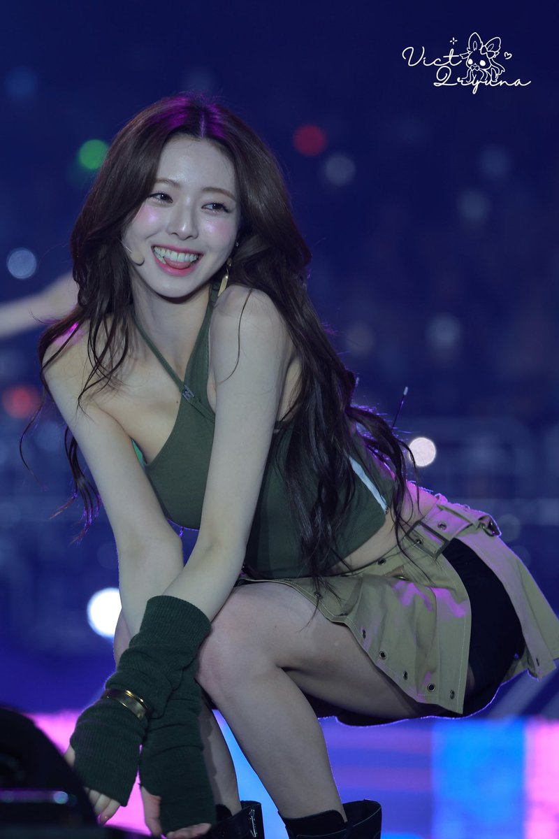 VictQryuna1209's tweet photo. 我心本无泪

#YUNA #ITZY
#유나 #있지 https://t.co/w51Aizk3Gd