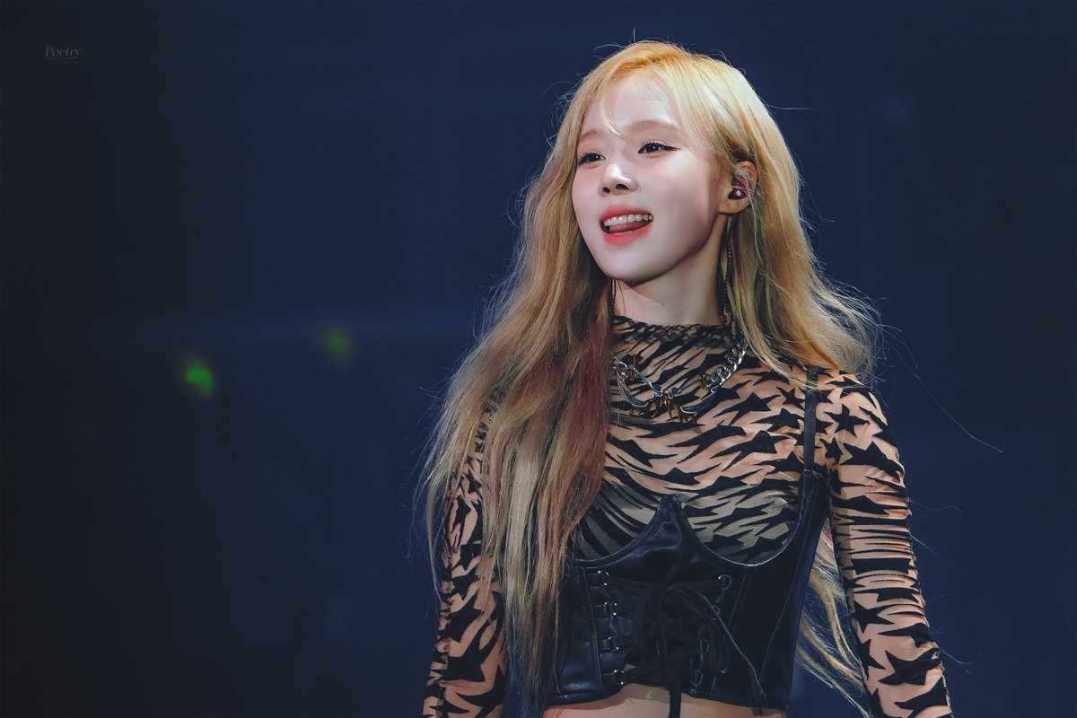 𝙋𝙤𝙚𝙩𝙧𝙮 tweet media