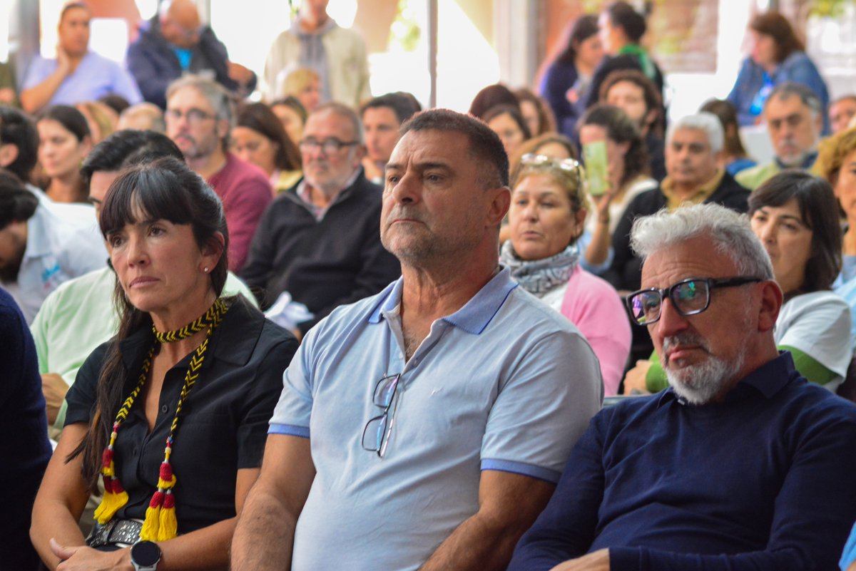 _COSAPRO's tweet photo. ¡Así vivimos el Pre-Congreso en #Tandil! 🙌🏼

Estas instancias de encuentro previas al #CoSaPro son claves para hacer un seguimiento de los avances del Plan Quinquenal Bonaerense y seguir ajustando las estrategias y políticas a ejecutar para alcanzar los objetivos propuestos. https://t.co/NNd1BcnXoJ