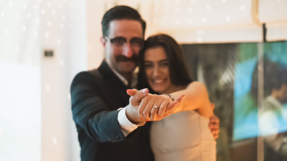 ملیحِ سفید tweet media