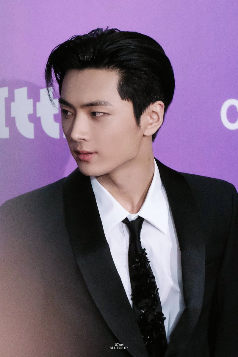 영영 tweet media