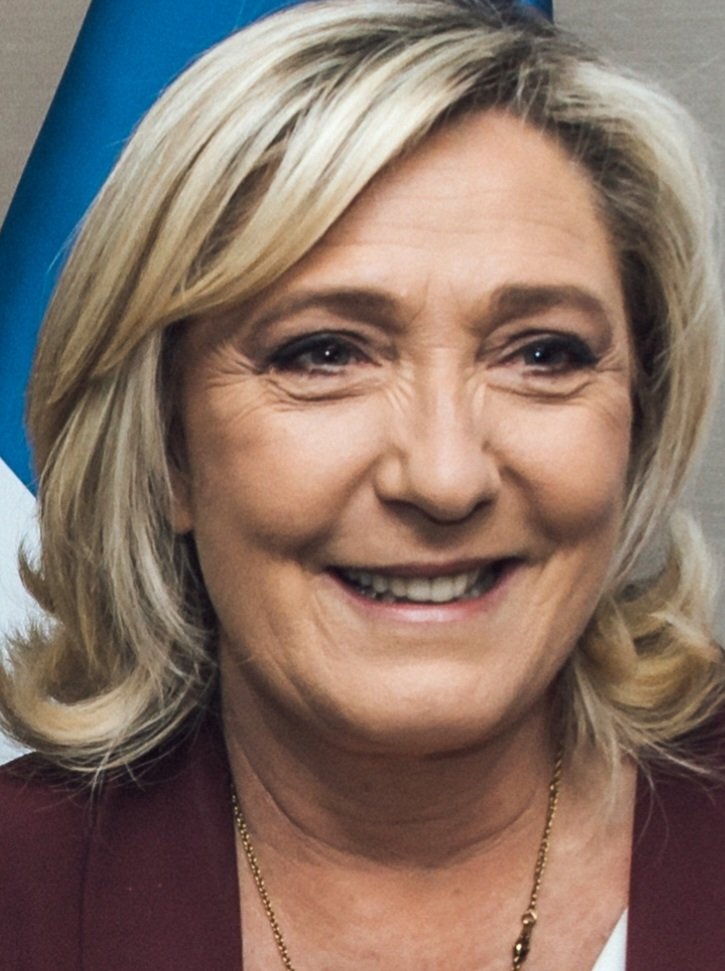 SHomburg's tweet photo. Le Pen: Veruntreute 5 Mio. Euro und darf fünf Jahre kein Amt bekleiden.

Lagarde: Veruntreute 400 Mio. Euro und wurde gut zwei Jahre später EZB-Präsidentin. https://t.co/cfiu5h1dri