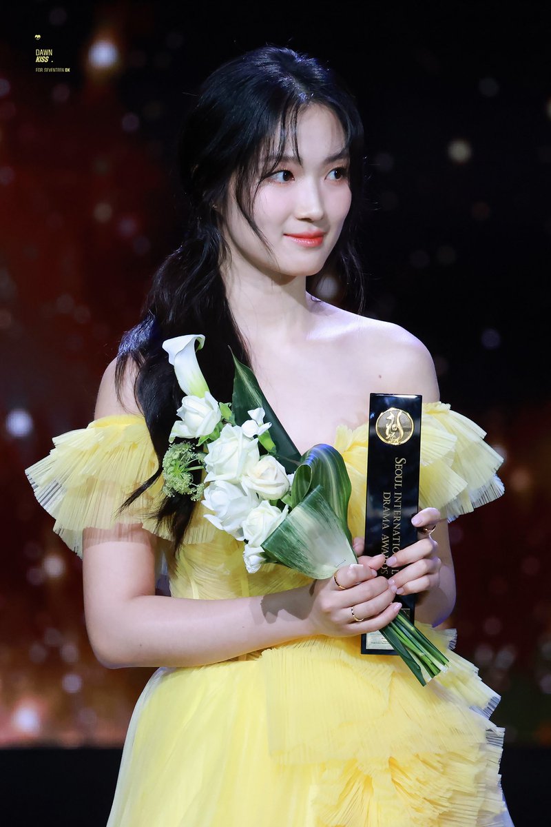 240925 서울드라마어워즈 
 #김혜윤 #KimHyeYoon 
#AprilFoolsDay #만우절