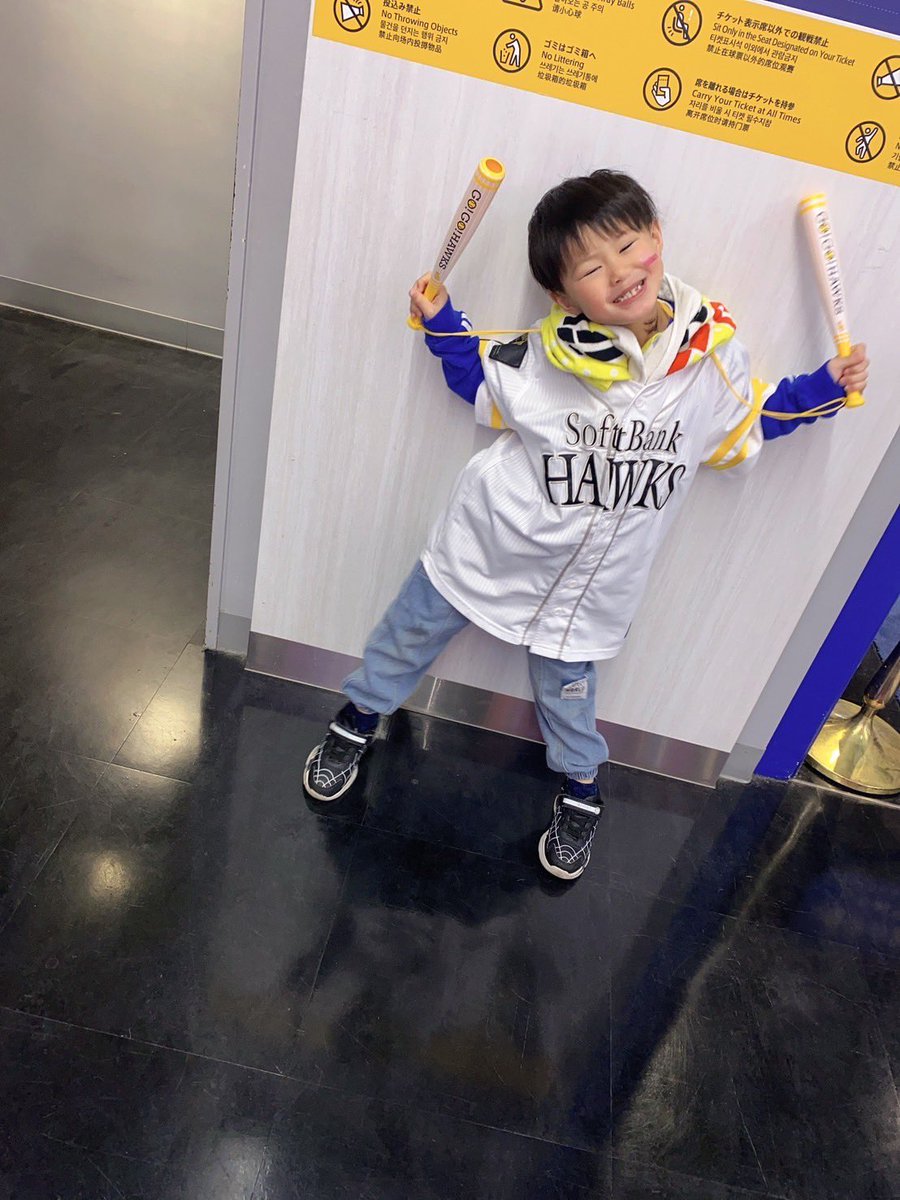 yuka06162's tweet photo. 心愛心琴産まれて急にお兄ちゃんなってママに甘える事なかなか出来んくて…
優志と二人の時間とかパパわ作ってくれんくて😅😅😅😅😅
たくさん我慢させてる分ねえねと妹が馬鹿みたいに甘やかしてるんやけどね笑笑
久々優志とこことみこおらんでお出かけ出来てママがすごい幸せだった💓 https://t.co/LzRmxJv4vW
