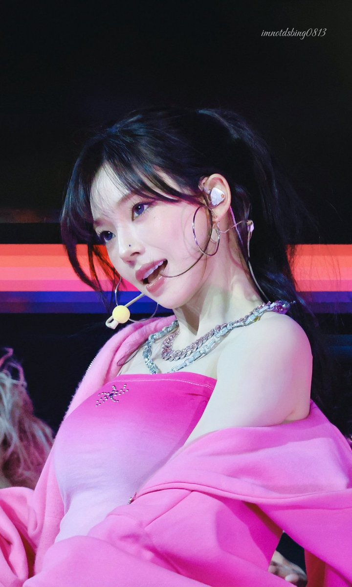 241225 SBS
 
💖

#AprilFoolsDay #만우절
#aespa #에스파
#Karina #카리나