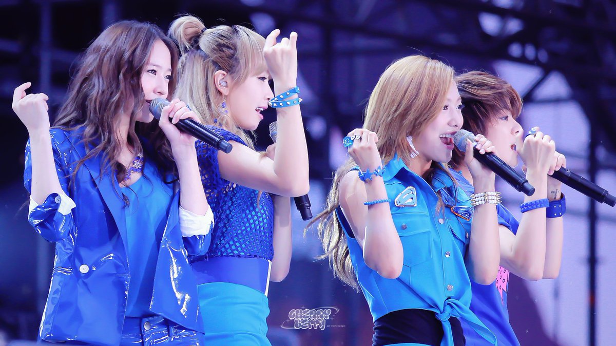 Welcome back to 2012…
Hi…f（x）
#AprilFoolsDay #fx #에프엑스 
#VictoriaSong #宋茜 
#엠버 #Amberliu 
#루나  #박선영  
#크리스탈 #정수정 #Krystal #KrystalJung