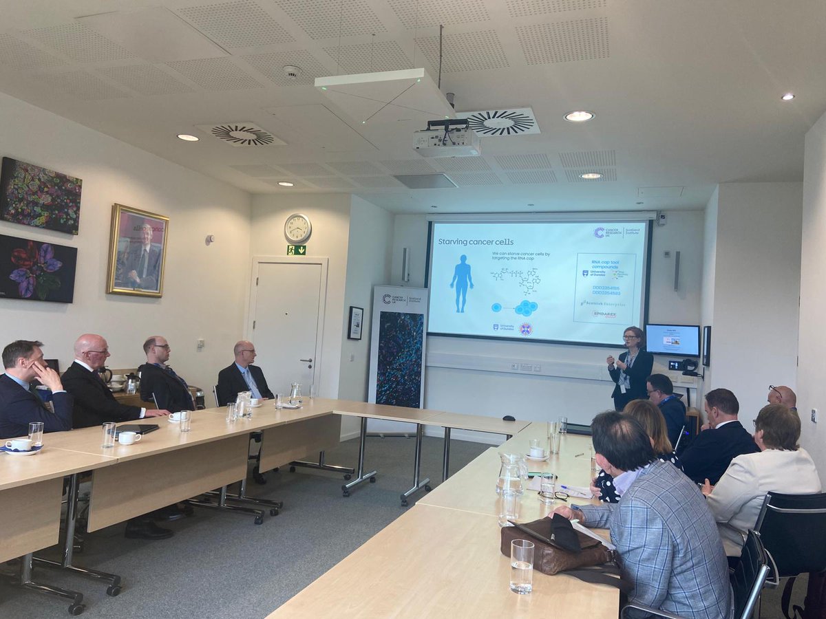 Prof Tom Bird gave @scotgovfm <a href="/JohnSwinney/">John Swinney</a> an overview of his team’s work in prevention &amp; early detection of liver cancer &amp; its potential impact in Scotland. Prof Victoria Cowling shared insights from her work in developing new therapeutic approaches for colorectal cancer &amp;