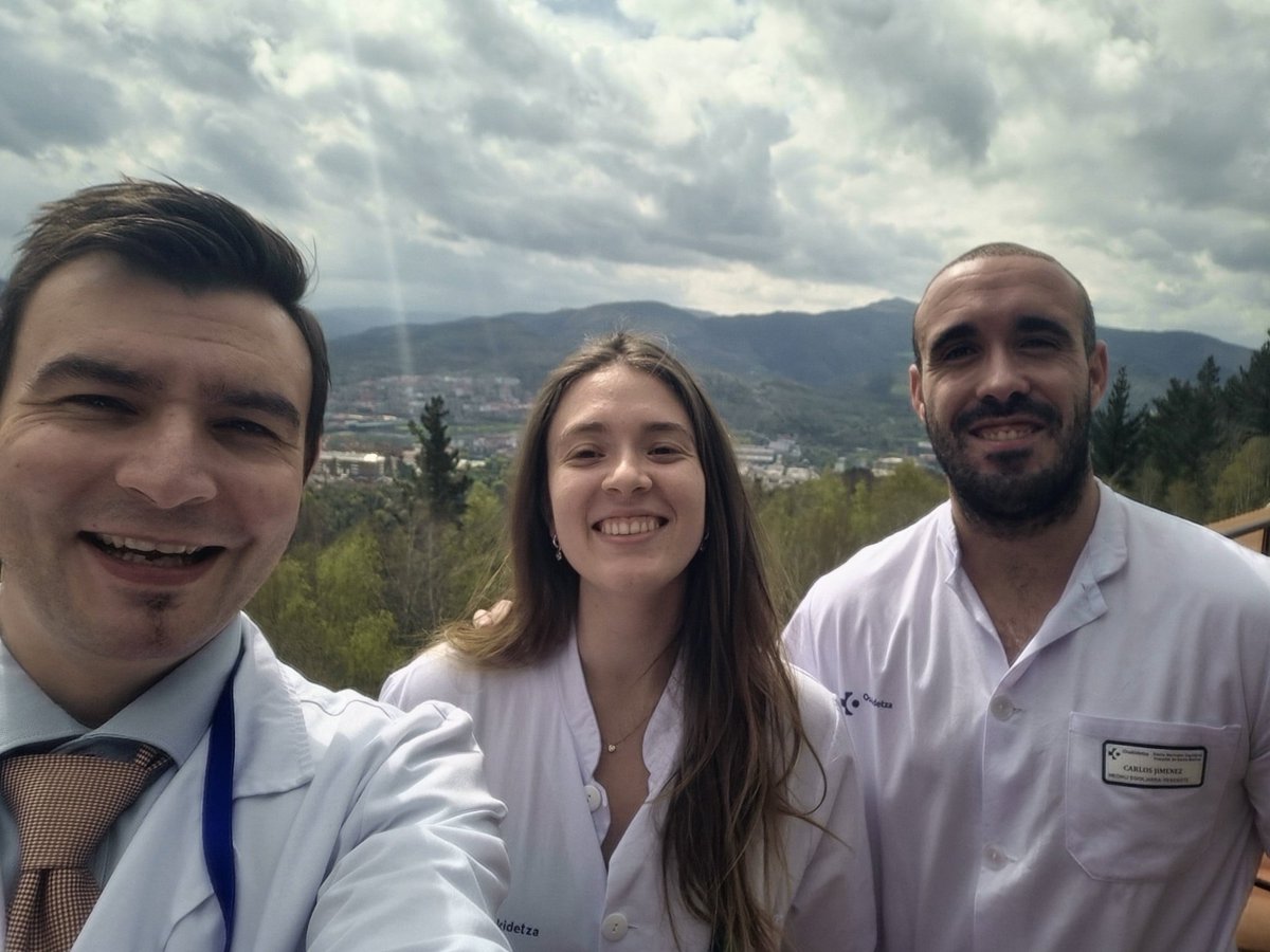 Samuel García Rubio (@sonosammd) on Twitter photo Hoy terminan su estancia formativa sobre #POCUS, en el <a href="/santamarinaospi/">Santa Marina Ospitalea</a> , Laura (del programa #LastCall del <a href="/GTECOSEMI/">GT Ecografía SEMI</a> ) y <a href="/carlosjime5/">Carlos Jiménez</a> , fantásticos <a href="/ResidentesSEMI/">Residentes y Jóvenes Internistas de la SEMI</a> 💪🏽💪🏽💪🏽
Nos honra su confianza en nuestra unidad avanzada. Estamos seguros de que os esperan muchos éxitos!!! Hoy terminan su estancia formativa sobre #POCUS, en el <a href="/santamarinaospi/">Santa Marina Ospitalea</a> , Laura (del programa #LastCall del <a href="/GTECOSEMI/">GT Ecografía SEMI</a> ) y <a href="/carlosjime5/">Carlos Jiménez</a> , fantásticos <a href="/ResidentesSEMI/">Residentes y Jóvenes Internistas de la SEMI</a> 💪🏽💪🏽💪🏽
Nos honra su confianza en nuestra unidad avanzada. Estamos seguros de que os esperan muchos éxitos!!!
